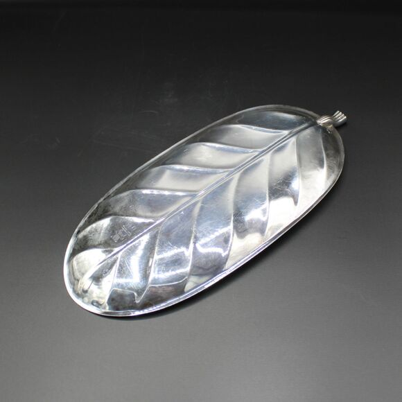 Vintage Silverplate Banana Leaf Tray Dish International Silver Co. Vanity Decor - Picture 4 of 5